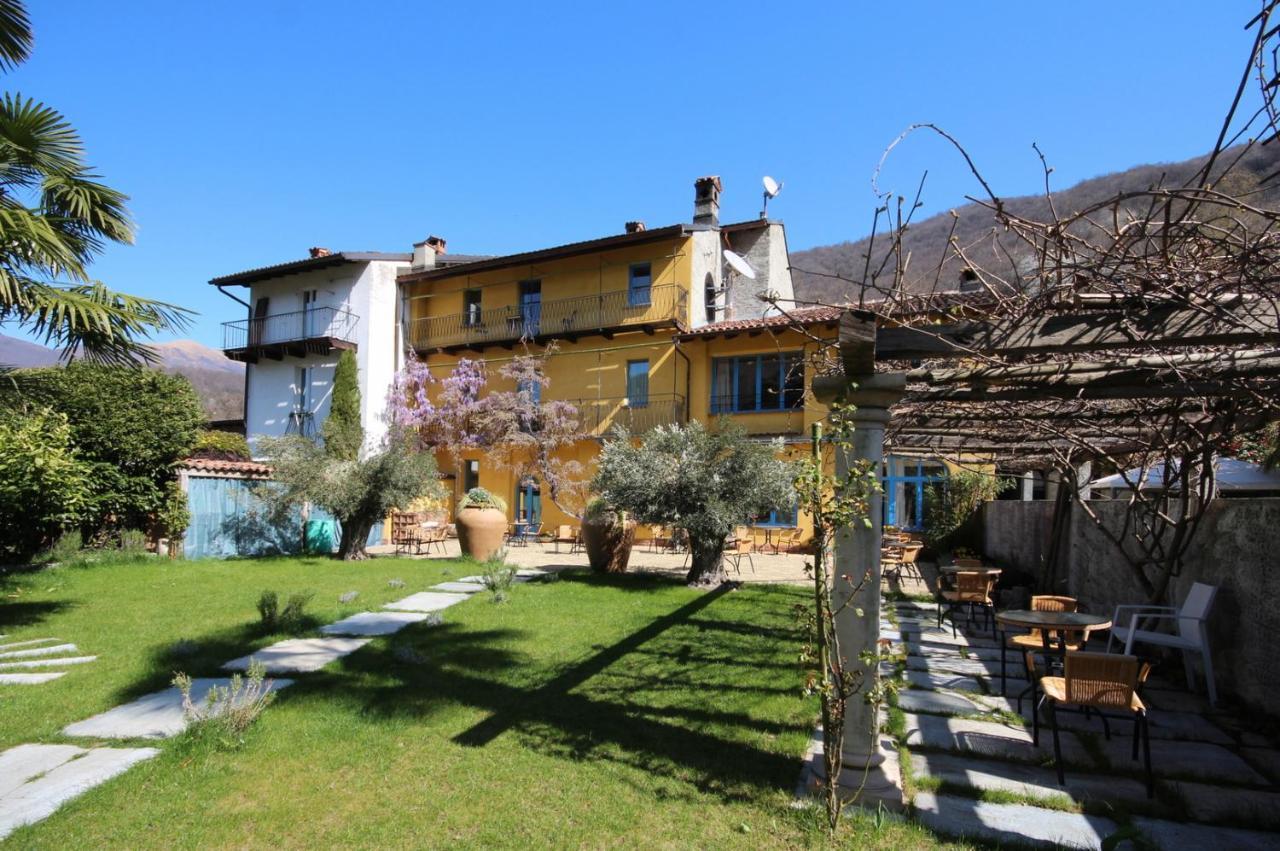 Romantico Palazzo Dei Ulivi Purasca Kültér fotó