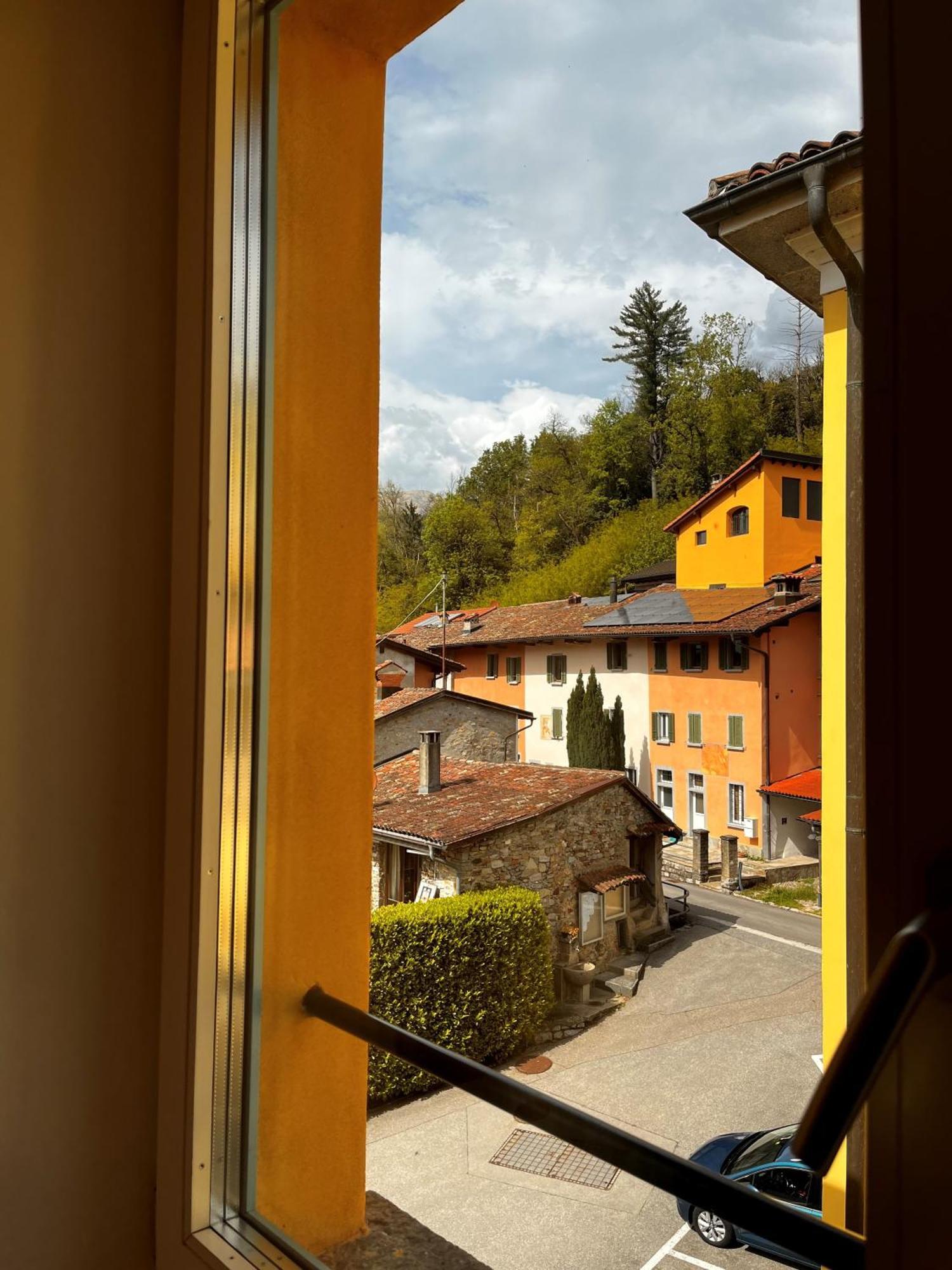Romantico Palazzo Dei Ulivi Purasca Kültér fotó